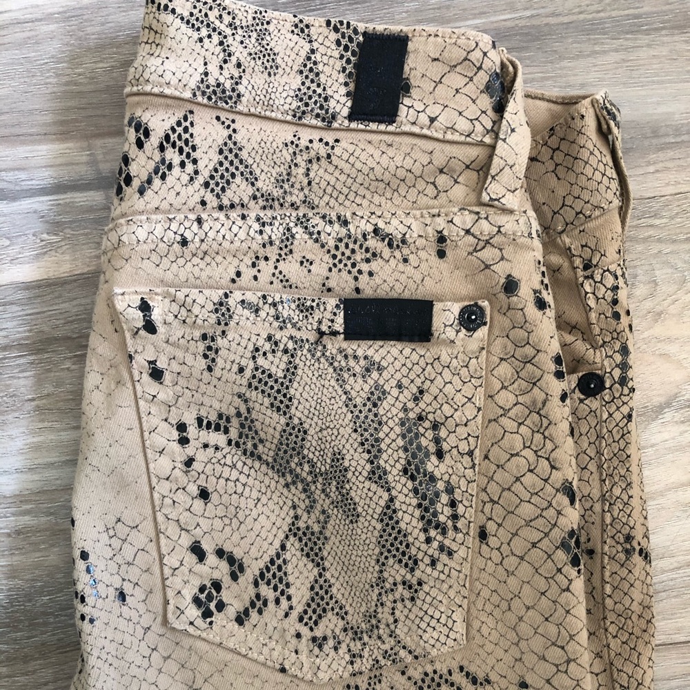 Seven for all mankind snakeskin skinny jeans sz 28